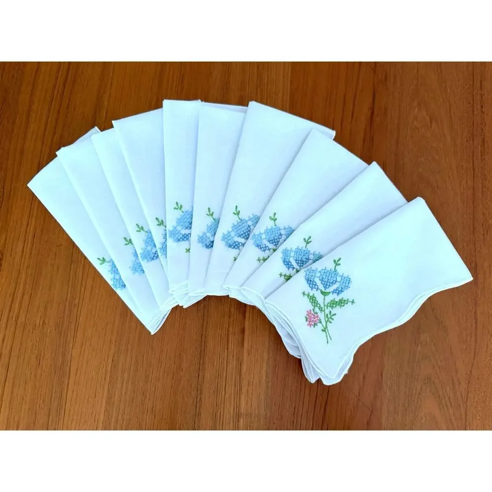 Set of 10 Vintage Embroidered Linen Napkins Blue Floral Scalloped Cottagecore